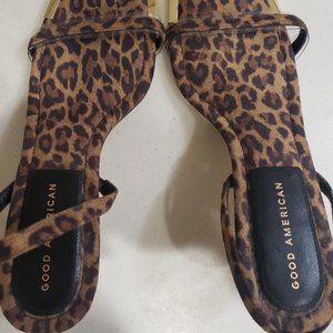 Good American Size 7 Square Gold Tone Toe Leopard Print Sandals, New W/O Box